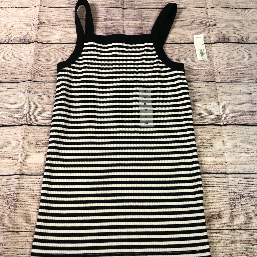 Old Navy tank top NWT, size medium